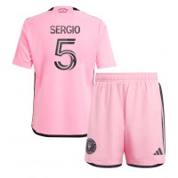 Camisa de time de futebol Inter Miami Sergio Busquets #5 Replicas 1º Equipamento Infantil 2024-25 Manga Curta (+ Calças curtas)